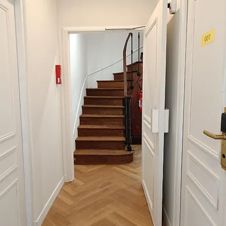 The Originals Boutique, D'angleterre, 2*