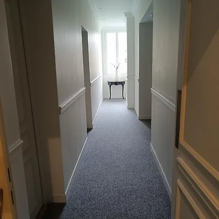 The Originals Boutique, D'angleterre,