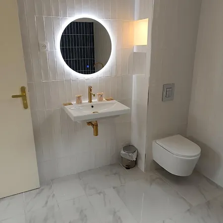 The Originals Boutique, D'angleterre, 2*