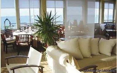 The Originals Boutique, D'angleterre,